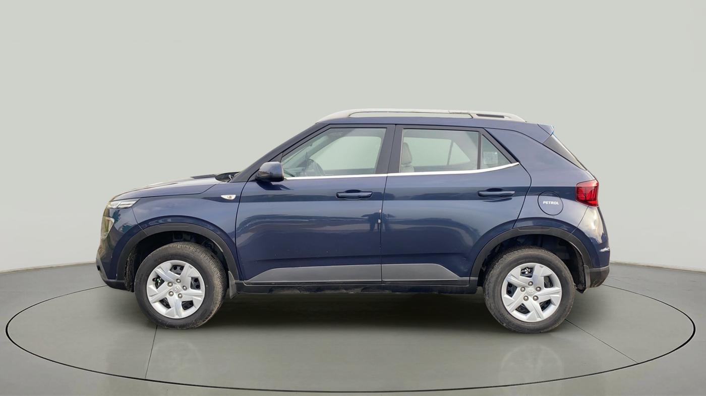 2020 Hyundai VENUE E 1.2, Petrol, Manual, 40,744 km, Left Side