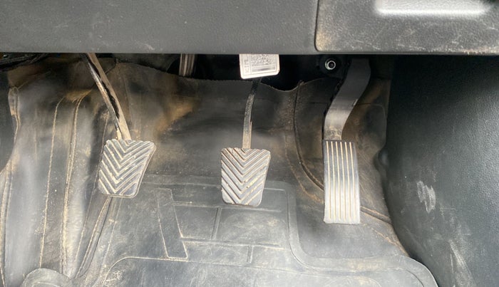 2020 Hyundai VENUE E 1.2, Petrol, Manual, 40,744 km, Pedals