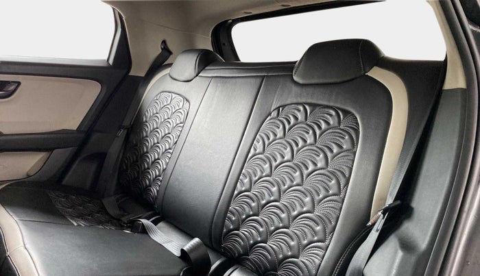 2022 Tata ALTROZ XM PLUS PETROL, Petrol, Manual, 23,443 km, Right Side Rear Door Cabin