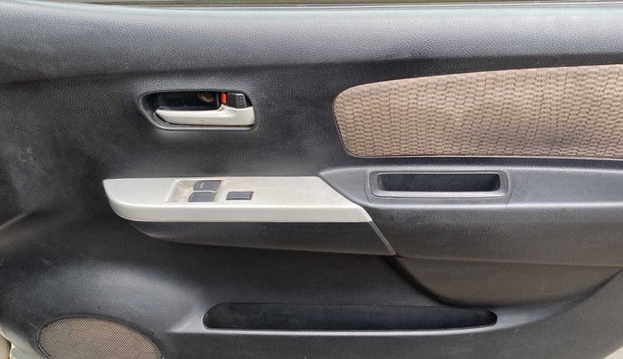 2013 Maruti Wagon R 1.0 LXI CNG, CNG, Manual, 97,157 km, Driver Side Door Panels Control