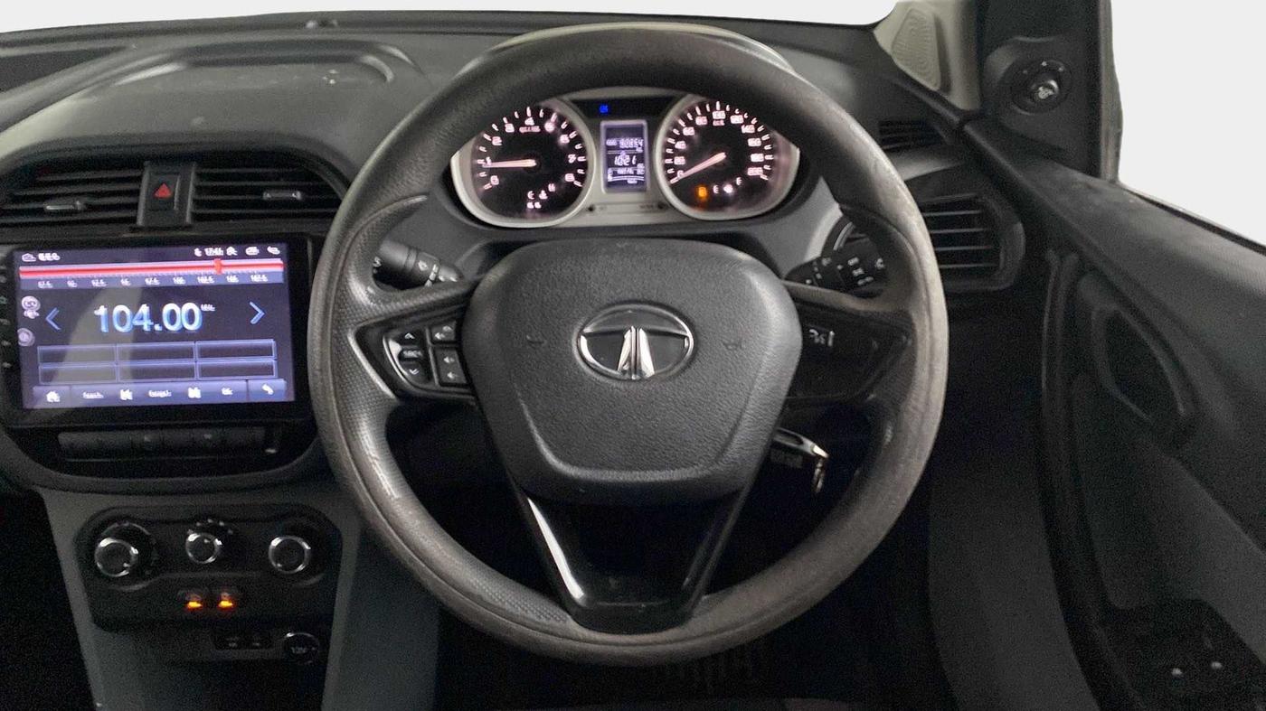 2017 Tata TIGOR XT PETROL, Petrol, Manual, 90,845 km, Steering Wheel Close Up