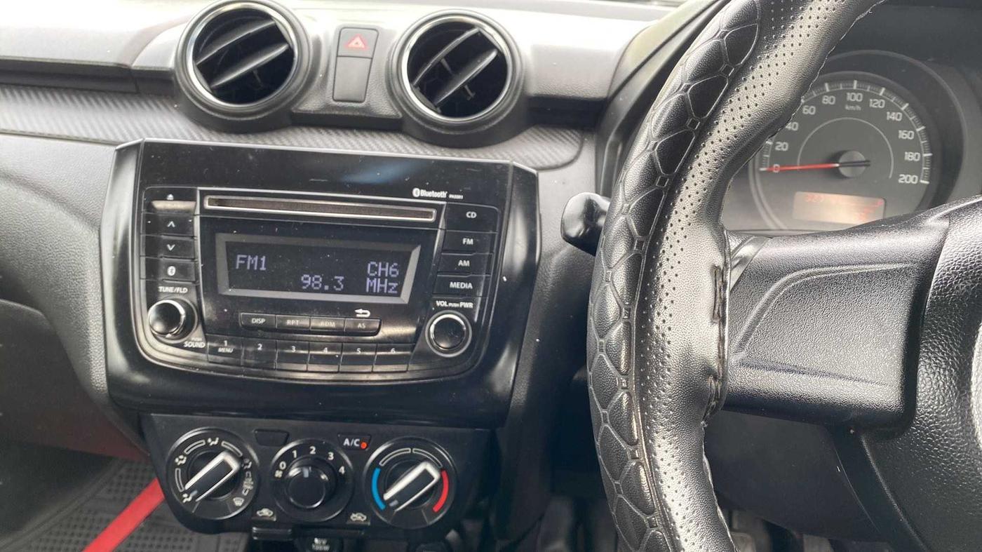 2020 Maruti Swift LXI, Petrol, Manual, 32,982 km, Air Conditioner