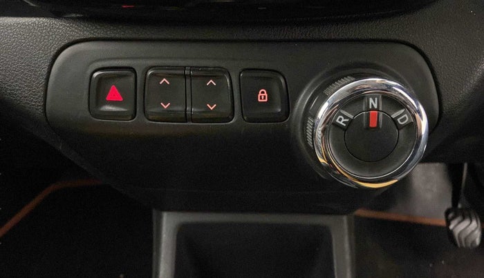 2018 Renault Kwid CLIMBER 1.0 AMT, Petrol, Automatic, 58,851 km, Gear Lever