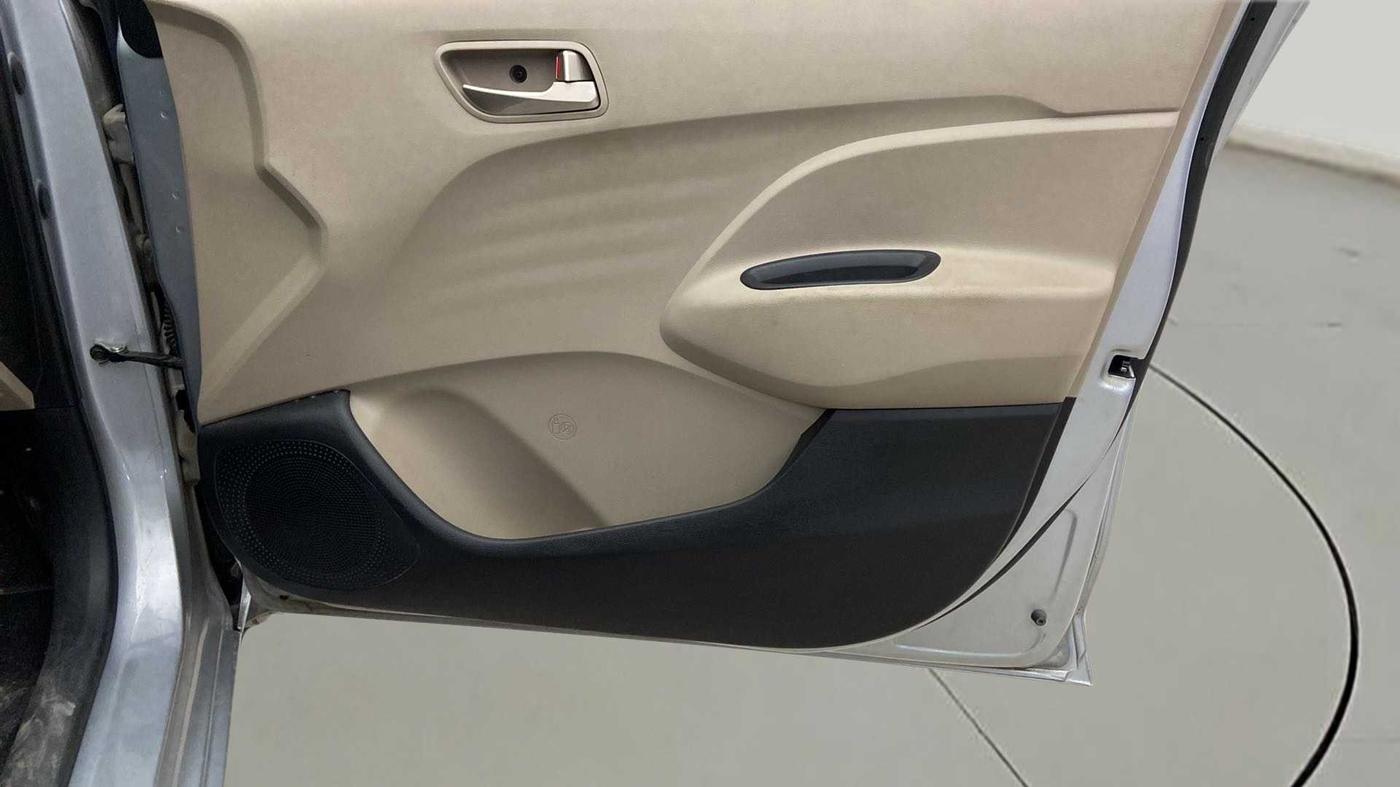 2019 Hyundai NEW SANTRO SPORTZ MT, Petrol, Manual, 53,016 km, Driver Side Door Panels Control