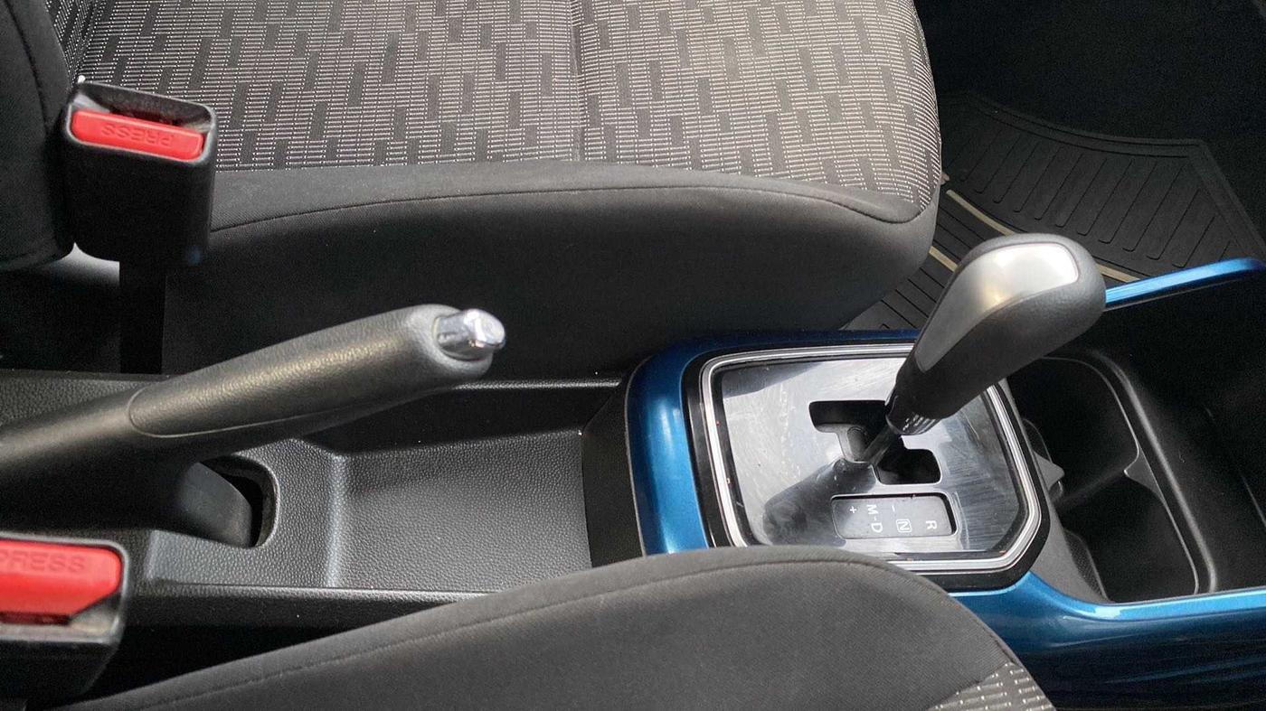 2017 Maruti IGNIS DELTA 1.2 AMT, Petrol, Automatic, 50,700 km, Gear Lever