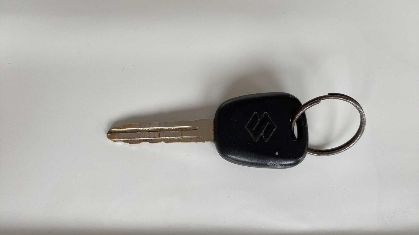 2015 Maruti Alto 800 LXI, Petrol, Manual, 43,541 km, Key Close Up