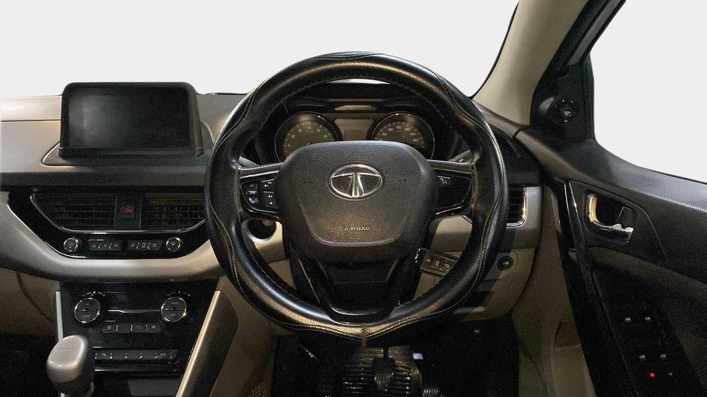 2018 Tata NEXON XZ PETROL, CNG, Manual, 67,663 km, Steering Wheel Close Up