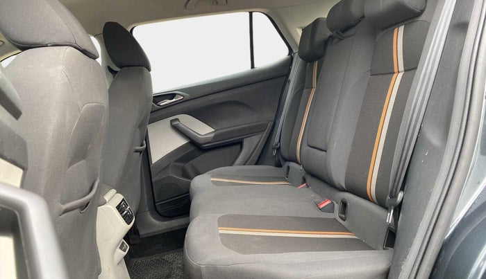 2022 Skoda KUSHAQ AMBITION 1.0L TSI AT, Petrol, Automatic, 19,038 km, Right Side Rear Door Cabin