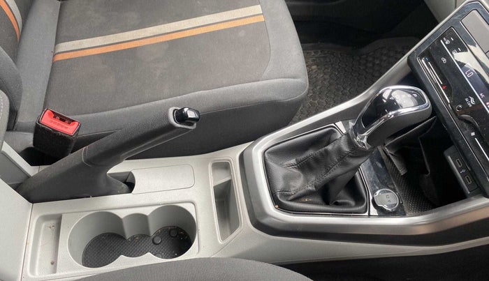 2022 Skoda KUSHAQ AMBITION 1.0L TSI AT, Petrol, Automatic, 19,038 km, Gear Lever