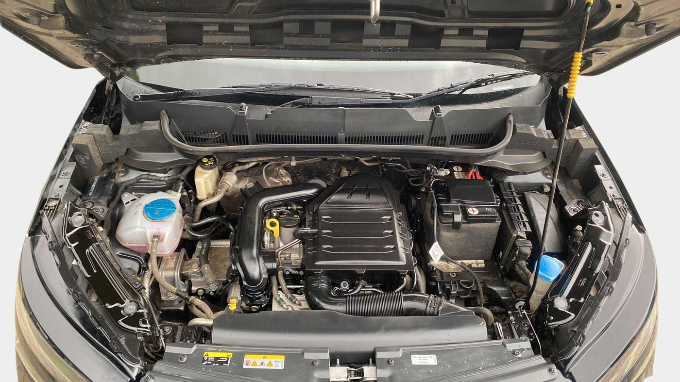 2022 Skoda KUSHAQ AMBITION 1.0L TSI AT, Petrol, Automatic, 19,038 km, Open Bonet