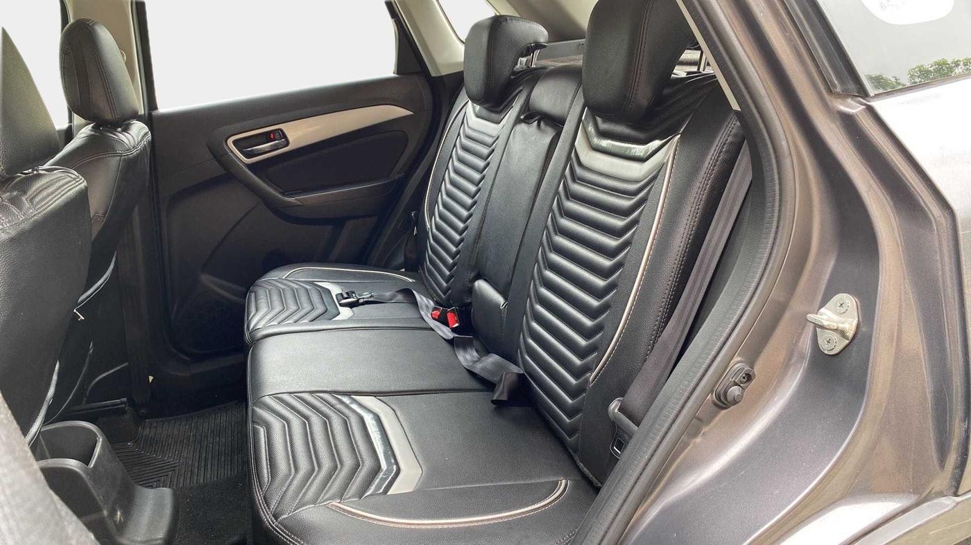 2021 Maruti Vitara Brezza ZXI, Petrol, Manual, 33,826 km, Right Side Rear Door Cabin