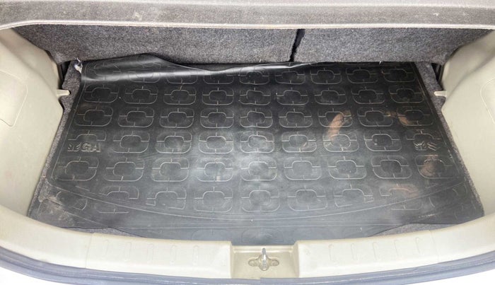 2015 Maruti Celerio VXI, Petrol, Manual, 46,241 km, Boot Inside