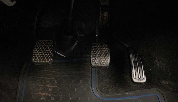 2014 Maruti Alto 800 LXI, Petrol, Manual, 29,954 km, Pedals