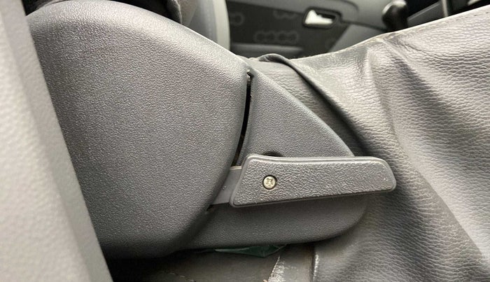 2014 Maruti Alto 800 LXI, Petrol, Manual, 29,954 km, Driver Side Adjustment Panel