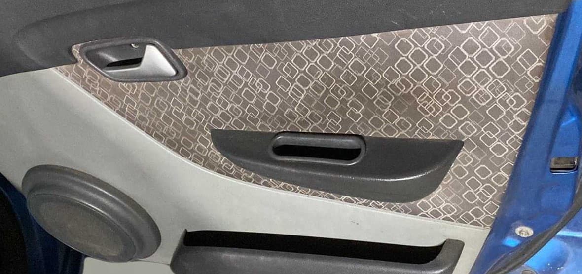 2018 Maruti Alto 800 LXI, Petrol, Manual, 83,490 km, Driver Side Door Panels Control