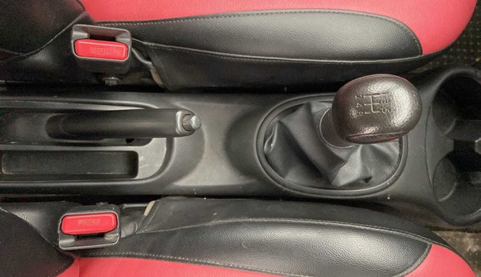 2015 Nissan Micra Active XV SAFETY PACK, Petrol, Manual, 44,428 km, Gear Lever