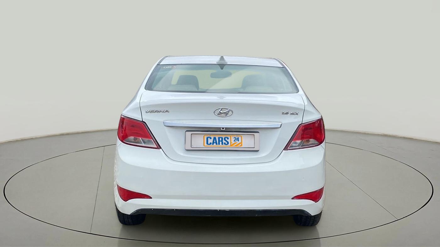 2016 Hyundai Verna 1.6 VTVT SX, Petrol, Manual, 95,213 km, Back/Rear