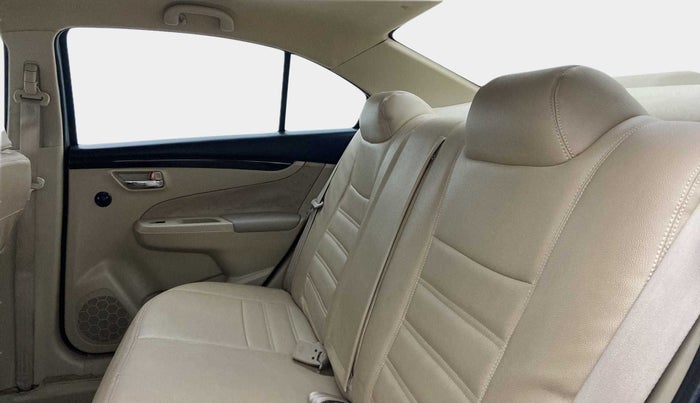 2016 Maruti Ciaz VXI+, Petrol, Manual, 79,933 km, Right Side Rear Door Cabin