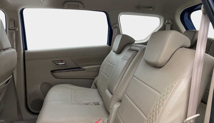 2022 Maruti Ertiga ZXI+ SHVS, Petrol, Manual, 28,892 km, Right Side Rear Door Cabin