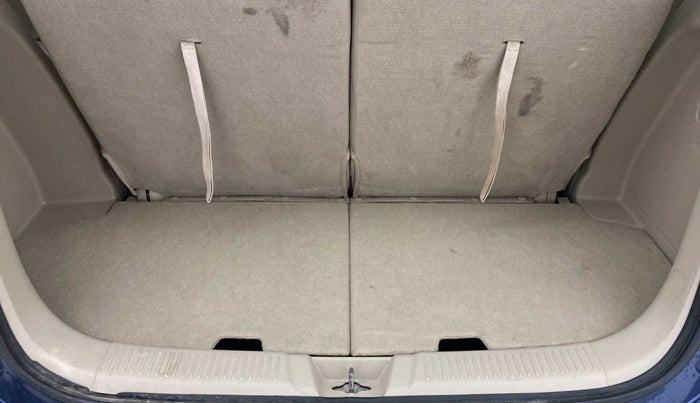 2022 Maruti Ertiga ZXI+ SHVS, Petrol, Manual, 28,892 km, Boot Inside