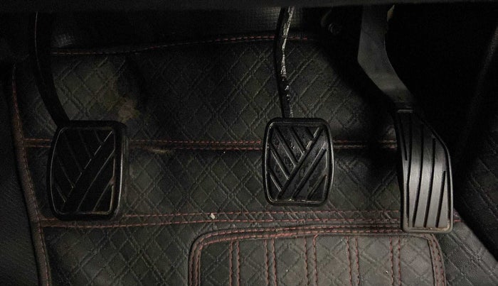 2013 Maruti Ritz VXI, Petrol, Manual, 63,218 km, Pedals