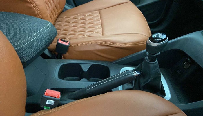 2022 Nissan MAGNITE XV PREMIUM, Petrol, Manual, 11,851 km, Gear Lever