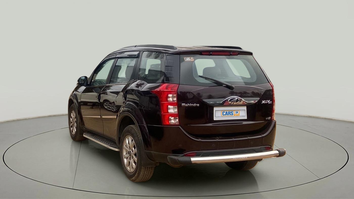 2017 Mahindra XUV500 W10, Diesel, Manual, 70,288 km, Left Back Diagonal