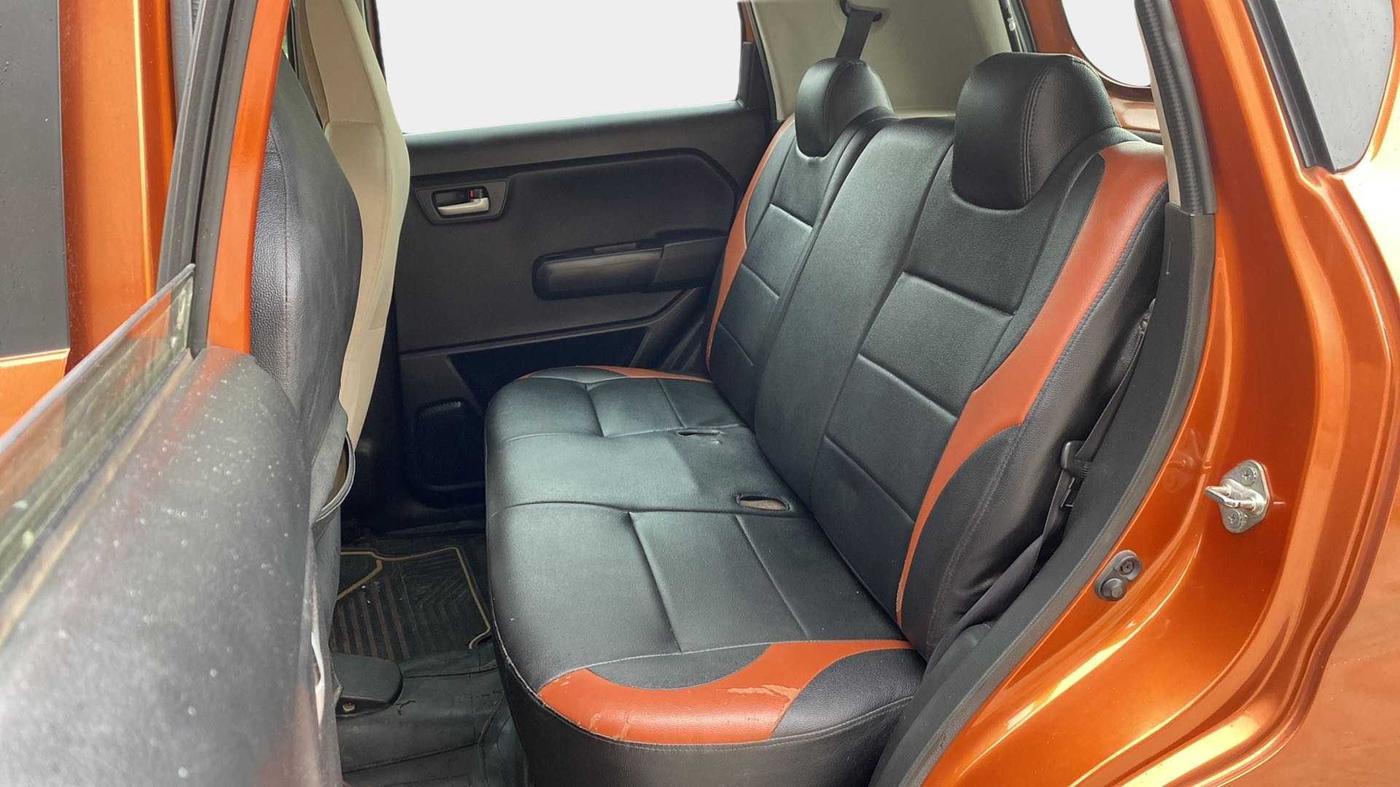 2019 Maruti New Wagon-R VXI 1.2, Petrol, Manual, 47,722 km, Right Side Rear Door Cabin