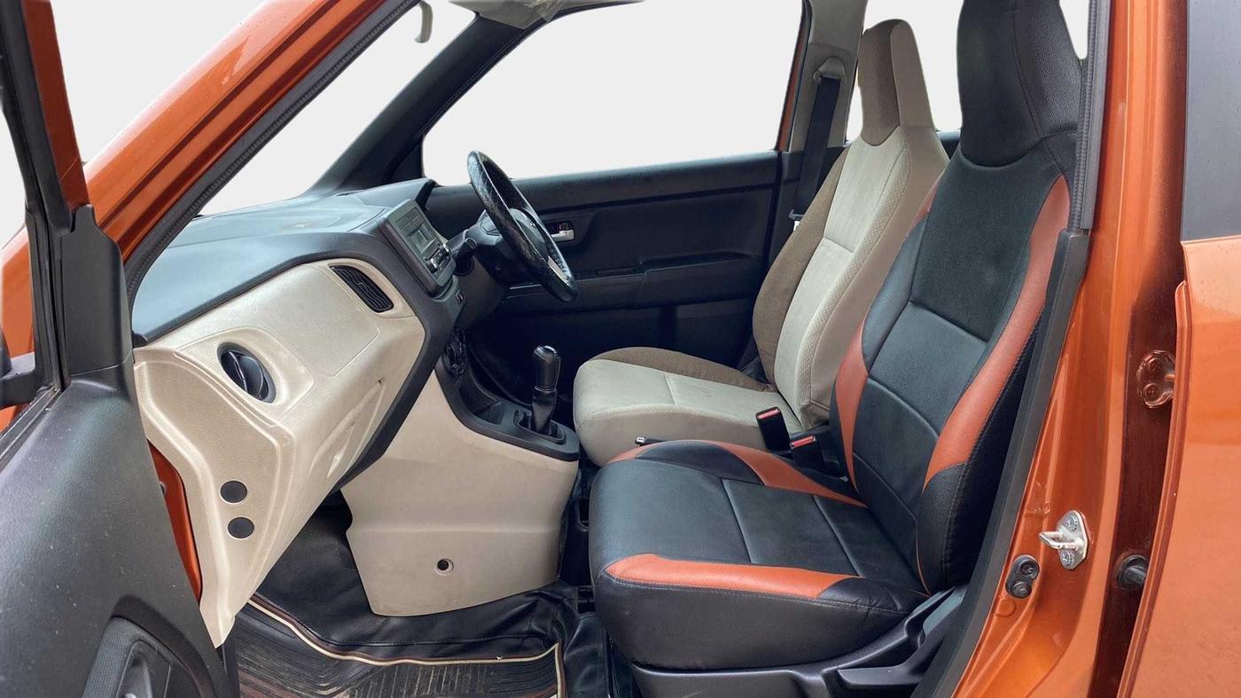 2019 Maruti New Wagon-R VXI 1.2, Petrol, Manual, 47,722 km, Right Side Front Door Cabin