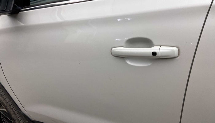 2021 Maruti Vitara Brezza VXI AT SHVS, Petrol, Automatic, 30,056 km, Front passenger door - Slightly dented