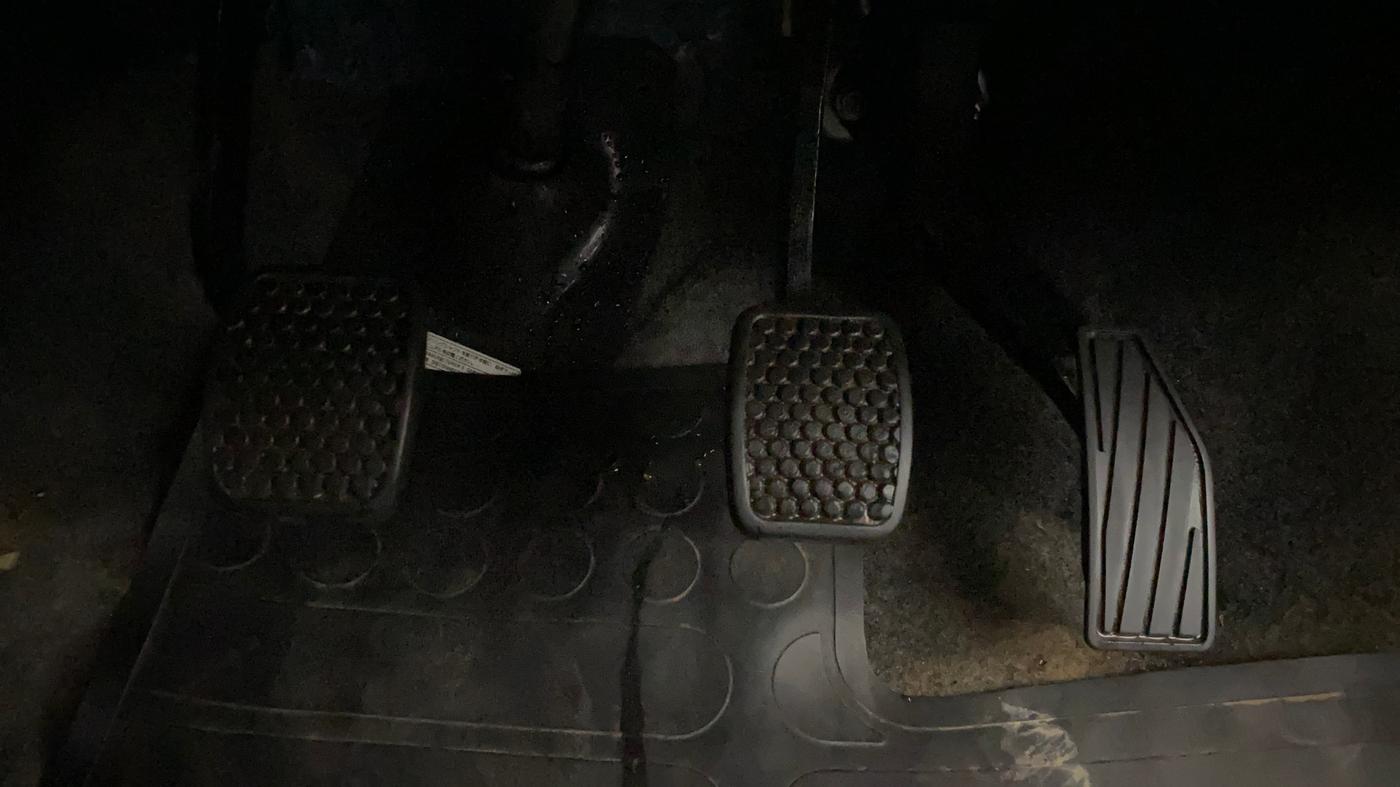 2019 Maruti Alto LXI, Petrol, Manual, 10,642 km, Pedals