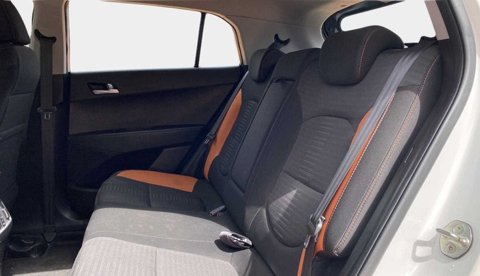 2019 Hyundai Creta SX 1.6 PETROL DUAL TONE, Petrol, Manual, 36,336 km, Right Side Rear Door Cabin