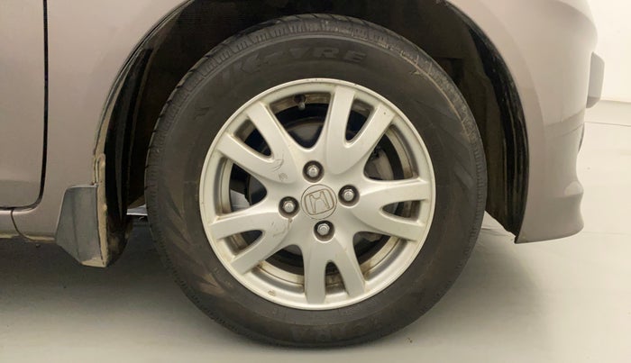 2012 Honda Brio V MT, Petrol, Manual, 61,764 km, Right Front Wheel