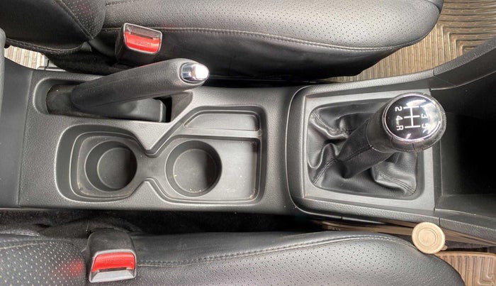 2016 Maruti Vitara Brezza ZDI PLUS, Diesel, Manual, 60,503 km, Gear Lever