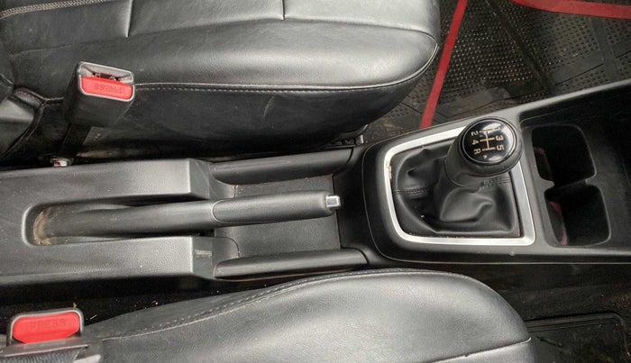 2018 Maruti Swift ZXI PLUS, Petrol, Manual, 67,443 km, Gear Lever