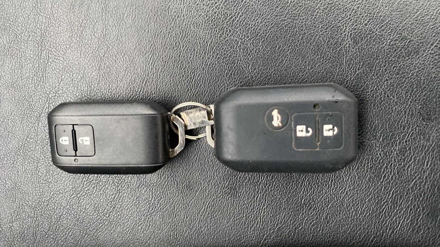 2018 Maruti Swift ZXI PLUS, Petrol, Manual, 67,443 km, Key Close Up