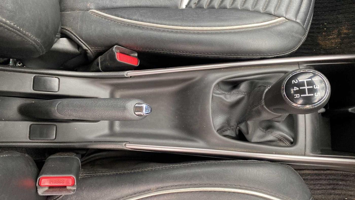 2021 Maruti Baleno DELTA PETROL 1.2, Petrol, Manual, 19,053 km, Gear Lever