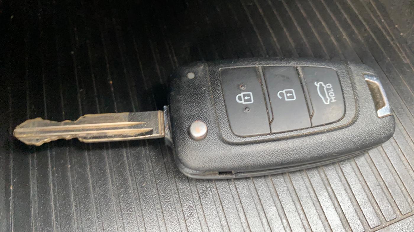 2023 Hyundai Verna S MT 1.5 MPI, Petrol, Manual, 24,941 km, Key Close Up