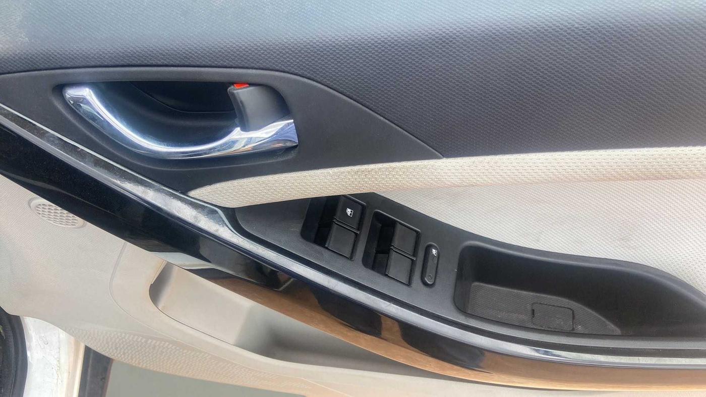 2022 Tata NEXON XZ PLUS PETROL, Petrol, Manual, 5,000 km, Driver Side Door Panels Control