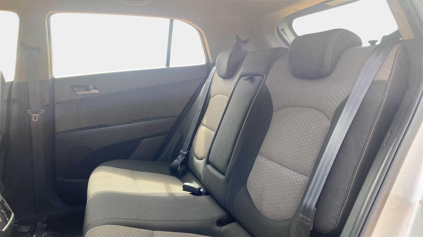 2016 Hyundai Creta SX PLUS 1.6 PETROL, Petrol, Manual, 63,674 km, Right Side Rear Door Cabin