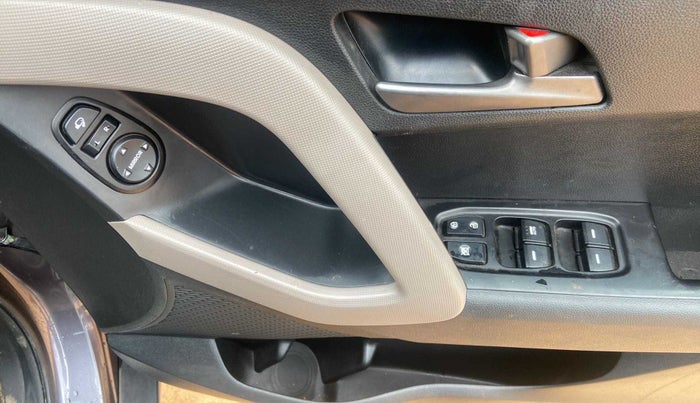 2017 Hyundai Creta SX PLUS AT 1.6 PETROL, Petrol, Automatic, 98,542 km, Driver Side Door Panels Control