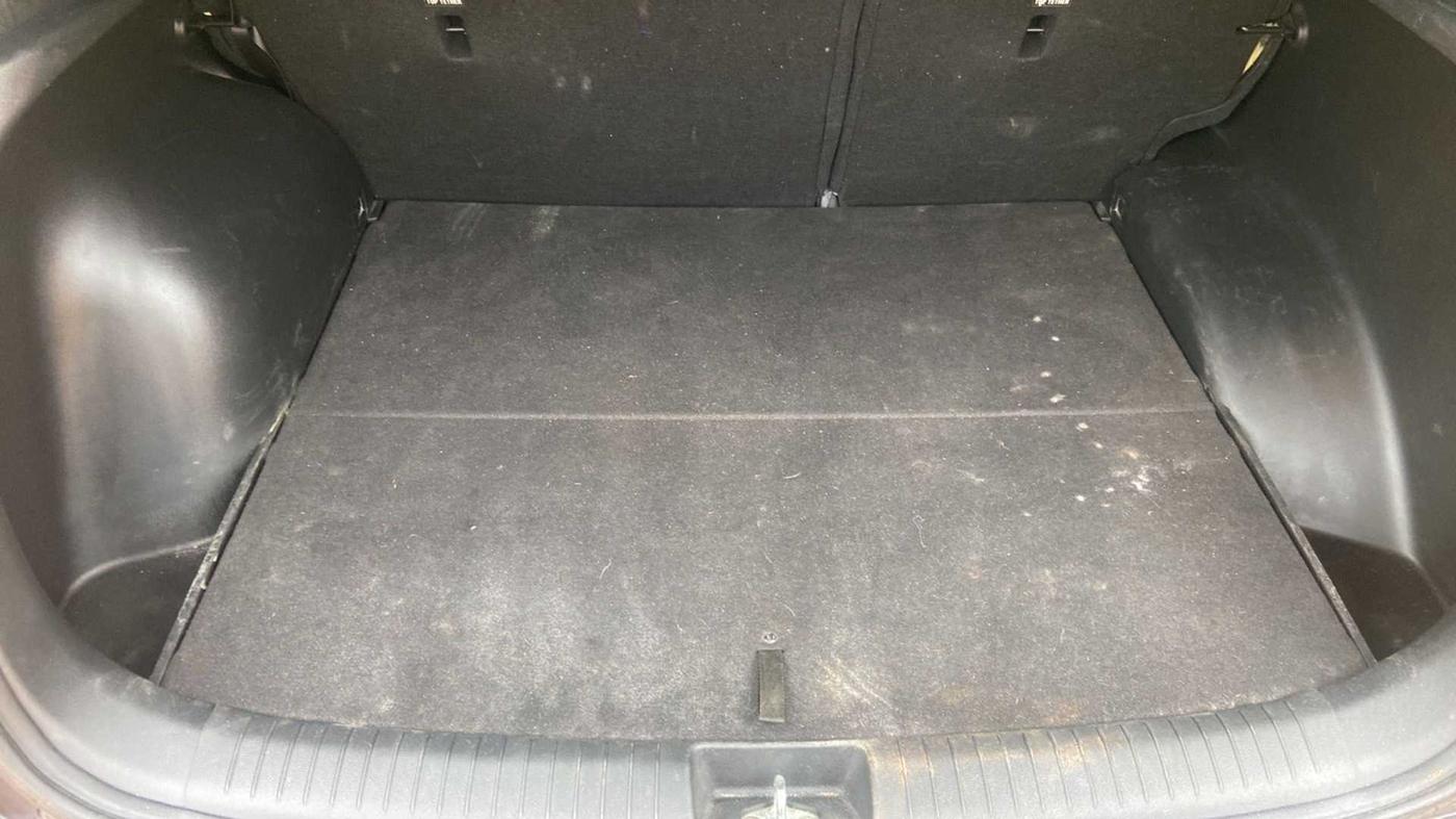 2017 Hyundai Creta SX PLUS AT 1.6 PETROL, Petrol, Automatic, 98,542 km, Boot Inside