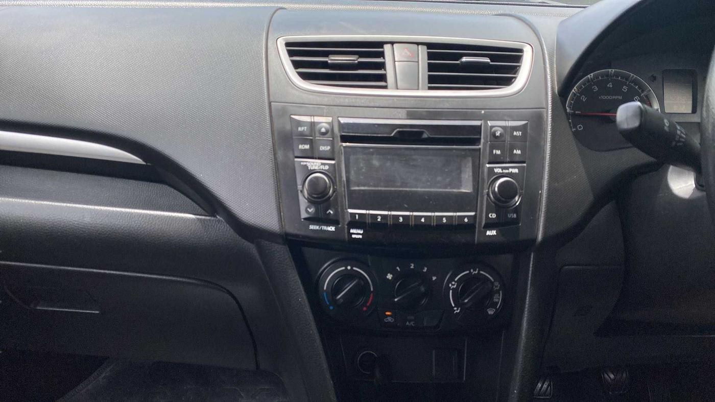 2017 Maruti Swift VXI, Petrol, Manual, 42,678 km, Air Conditioner