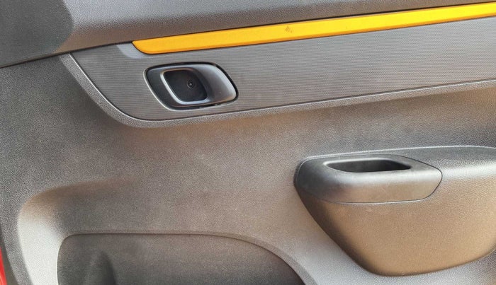 2018 Renault Kwid 1.0 MARVEL IRON MAN EDITION AMT, Petrol, Automatic, 19,178 km, Driver Side Door Panels Control