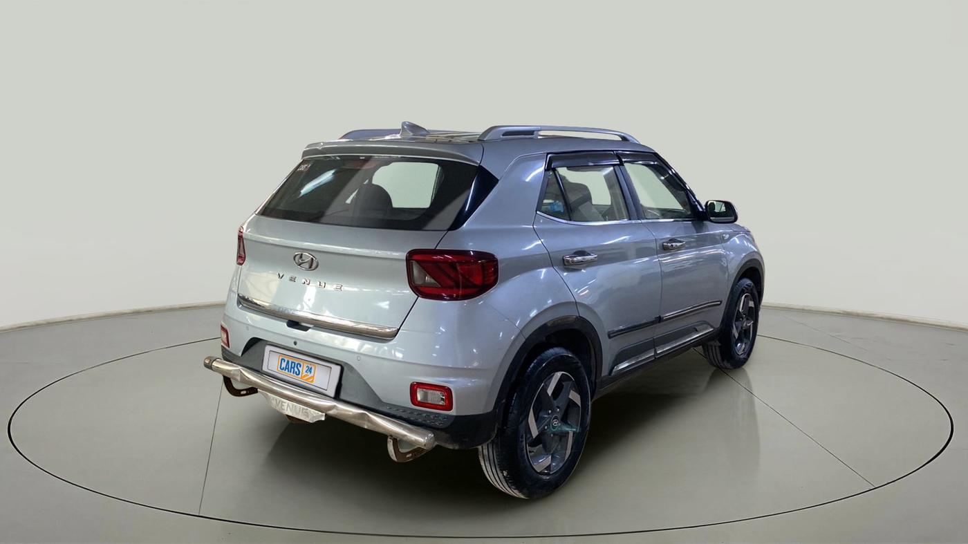 2020 Hyundai VENUE S 1.2, Petrol, Manual, 32,656 km, Right Back Diagonal