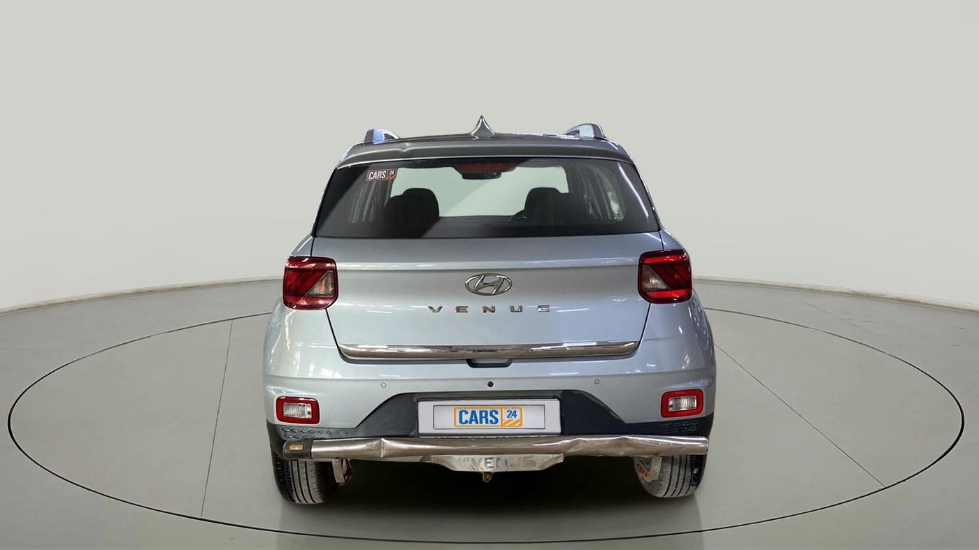 2020 Hyundai VENUE S 1.2, Petrol, Manual, 32,656 km, Back/Rear