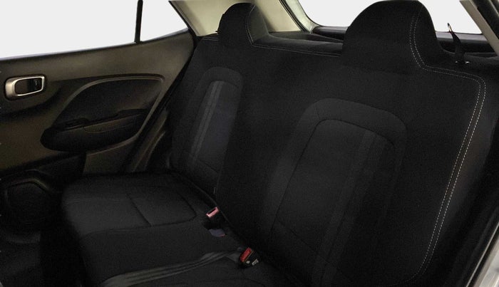 2020 Hyundai VENUE S 1.2, Petrol, Manual, 32,656 km, Right Side Rear Door Cabin