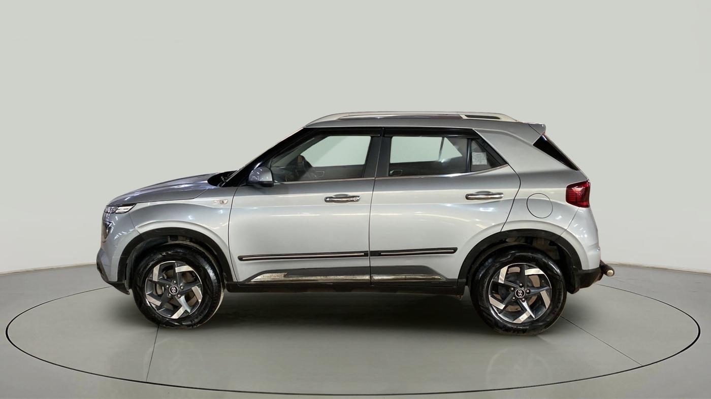 2020 Hyundai VENUE S 1.2, Petrol, Manual, 32,656 km, Left Side