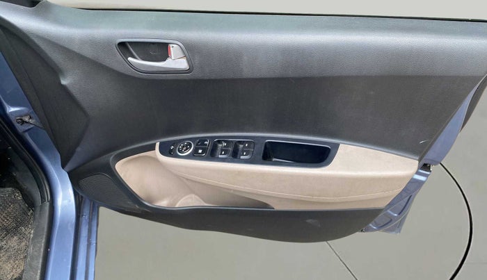 2014 Hyundai Xcent SX 1.2 (O), Petrol, Manual, 89,847 km, Driver Side Door Panels Control