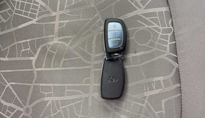 2014 Hyundai Xcent SX 1.2 (O), Petrol, Manual, 89,847 km, Key Close Up